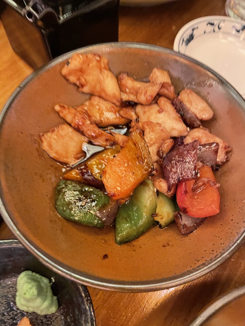 Ginza Asian Food Hall in Madrid Restaurant Reviews, Menus, and Prices