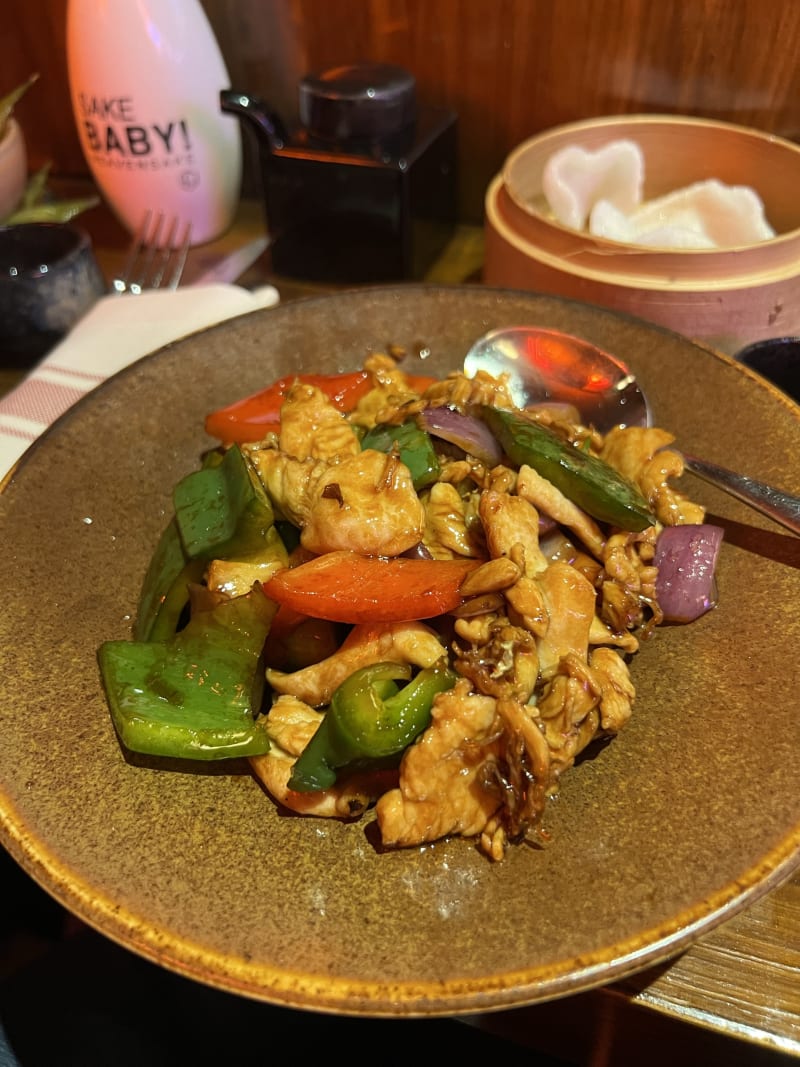 Ginza Asian Food Hall in Madrid Restaurant Reviews, Menu and Prices