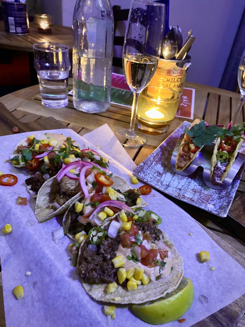 Tortillas och crispy tacos  - Maíz Mexican, Stockholm