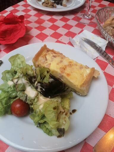 Quiche - La Petite Hostellerie, Paris