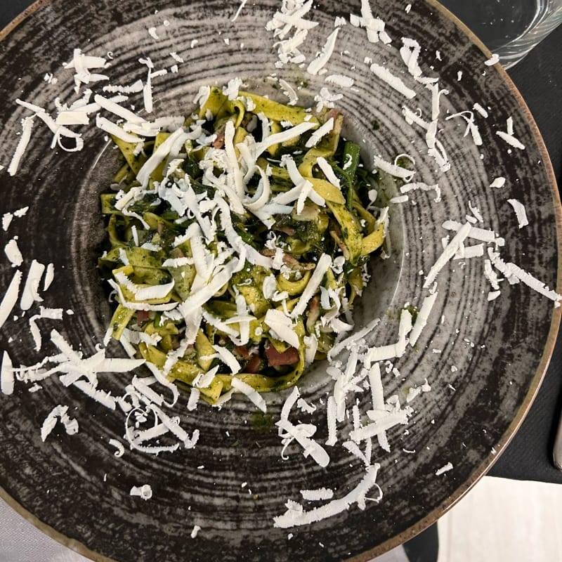 Fettuccine cavolo nero, pancetta e ricotta. - TATU Tasting Tuscany