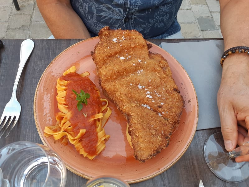 Escalope Milanaise Supplement Pates - Pizzeria Cesar, Versailles