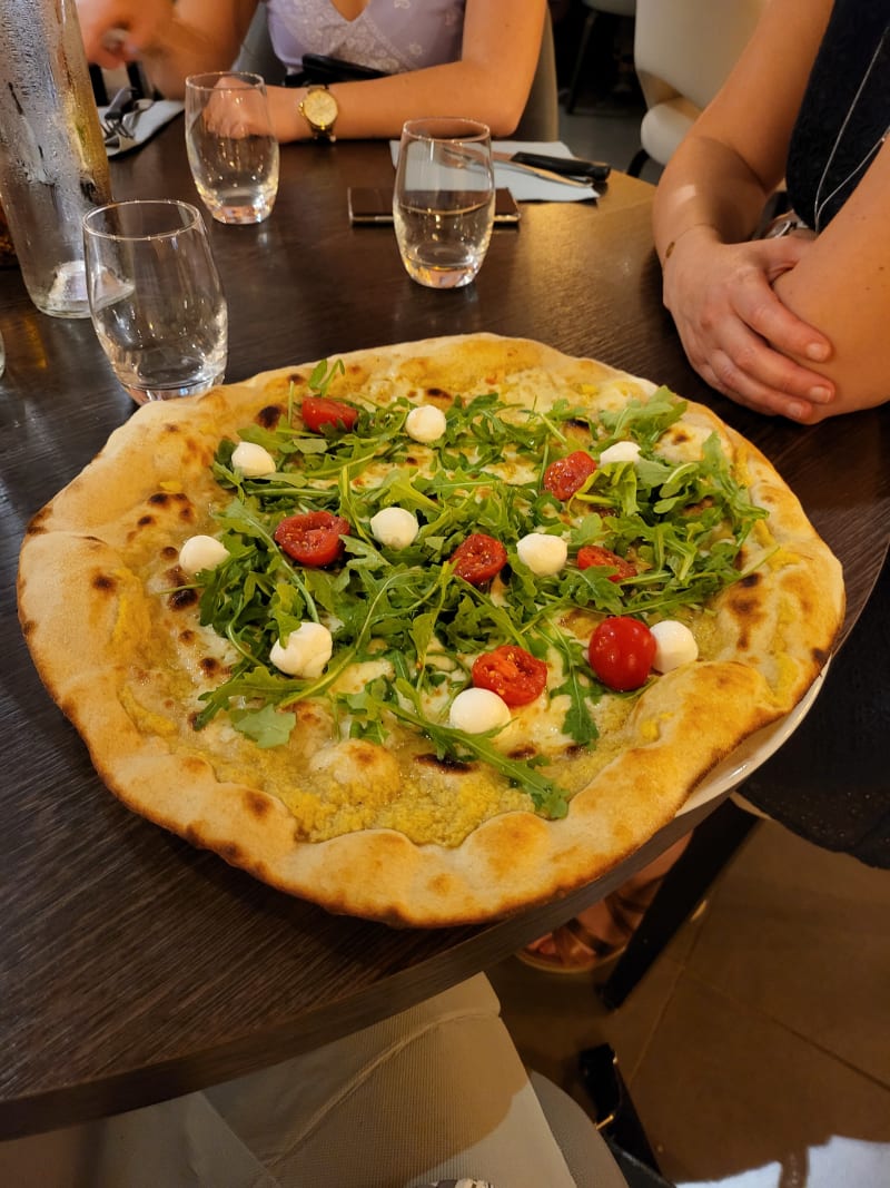 Pizzeria Cesar, Versailles