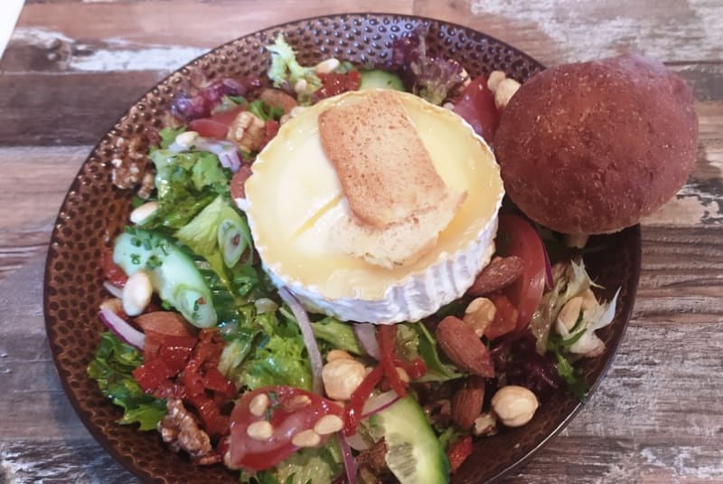 Geitenkaas lunchsalade - De Veldpoort eten en drinken, Wijk bij Duurstede