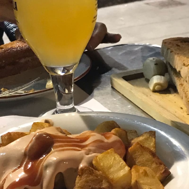 Patatas Bravas - Gent del Barri, Barcelona