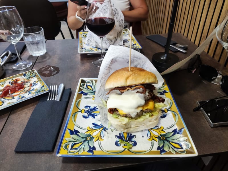 Antica macelleria Testa, Naples