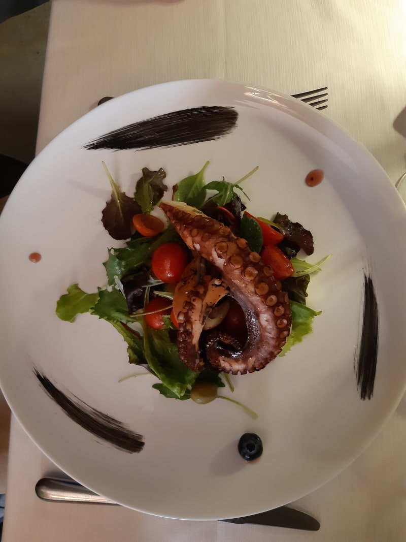 Polpo croccante con verdure di stagione  - Osteria alle Volte, Udine