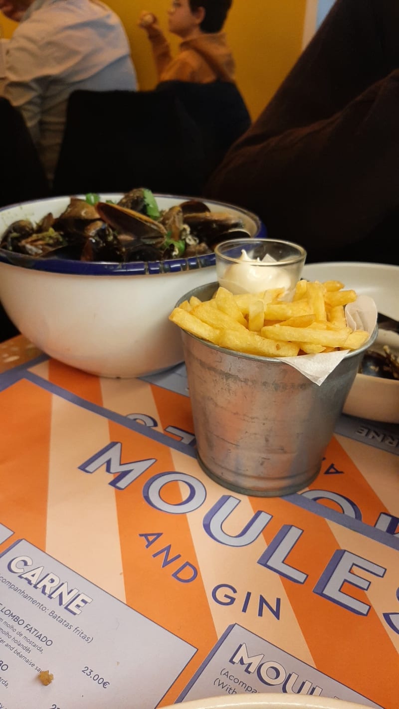 Moules & Gin Lisboa, Lisbon