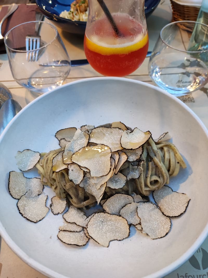 Tagliolini Al Tartufo  - Villa Lidia