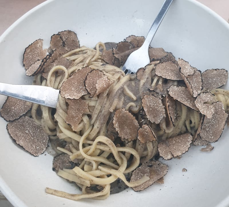 Tagliolini Al Tartufo  - Villa Lidia