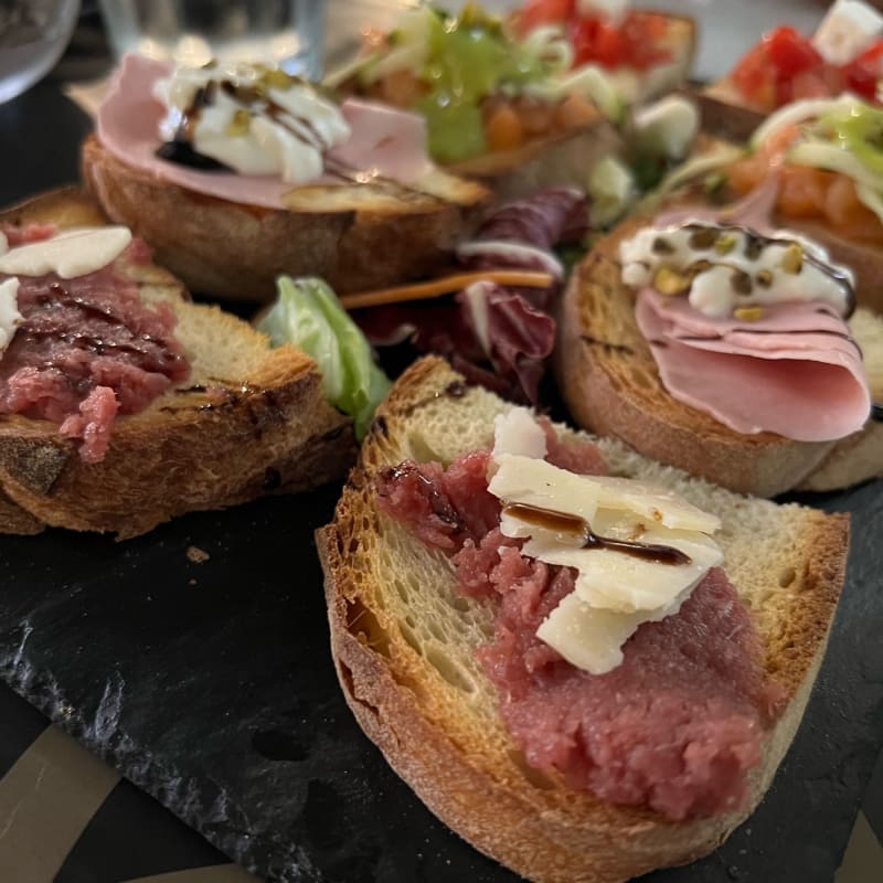 Bloom a Bologna Menu, prezzi, immagini, recensioni e indirizzo del