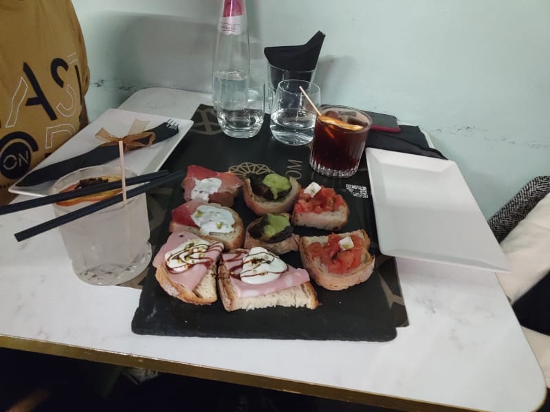 Bloom a Bologna Menu, prezzi, immagini, recensioni e indirizzo del