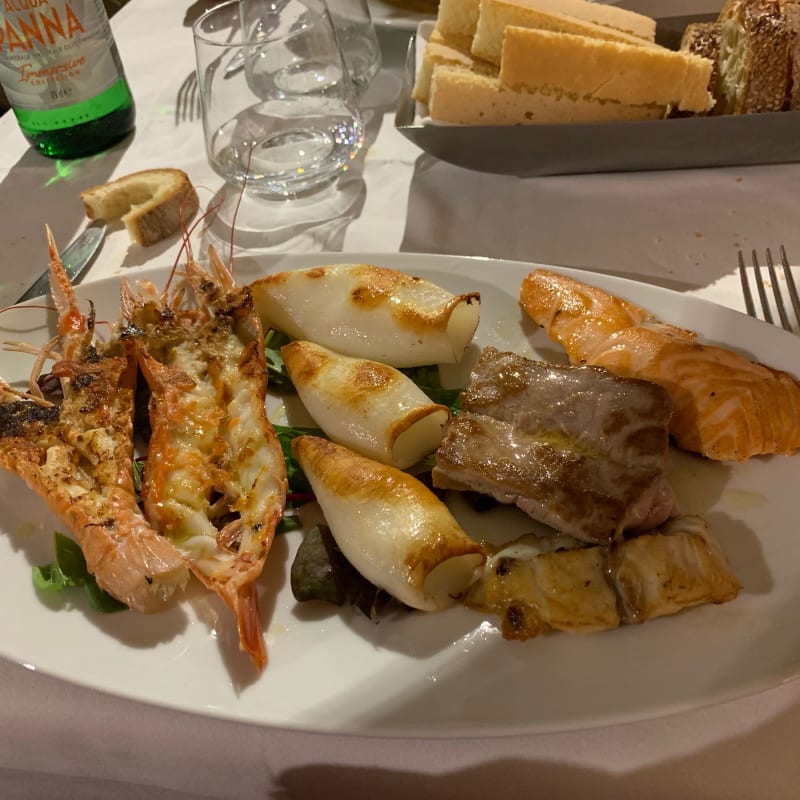 Grigliata mista di pesce  - Imbarco 10, Milan