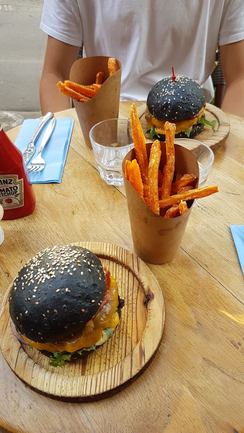 OG Burger - Goku Asian Canteen, Paris