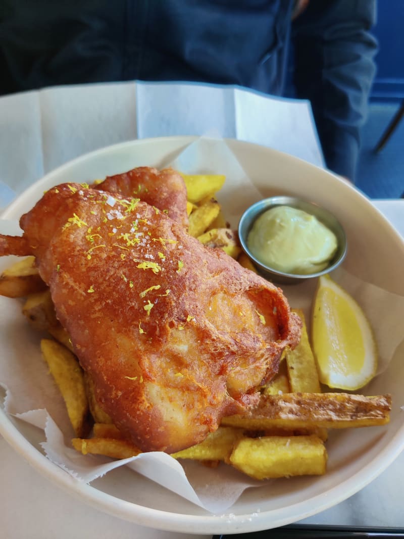 Smoked haddock fish and chips  - The Good Companion | Comfort Seafood, Amsterdam