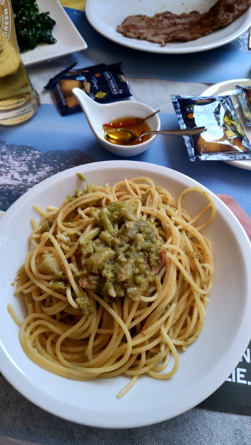 Spaghetti straordinari, mi ha fatto ricordare la mia amata Puglia  - Al Forchettone di Fabio e Anna