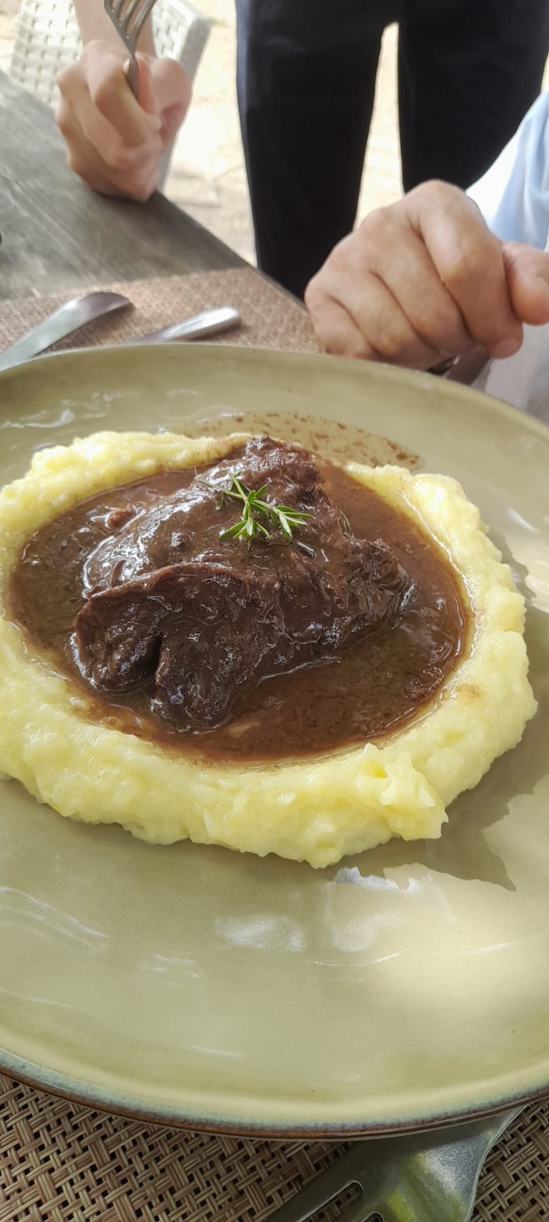 Brasato al vino rosso e purea di patate - Casale Appio Locanda, Rome