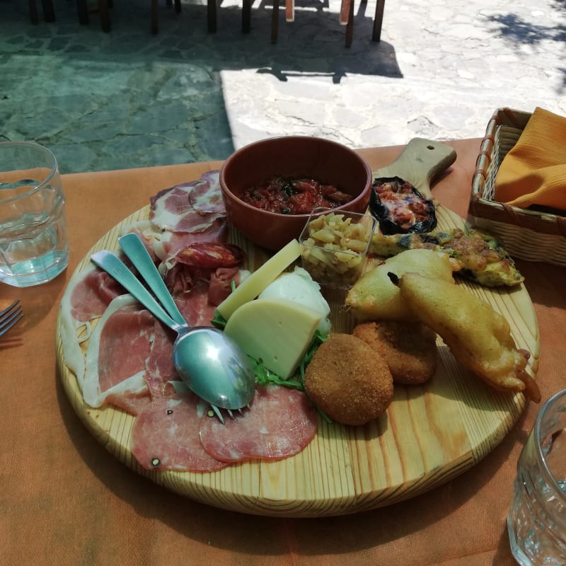 Antipasto della casa - Il Rifugio del Cavaliere