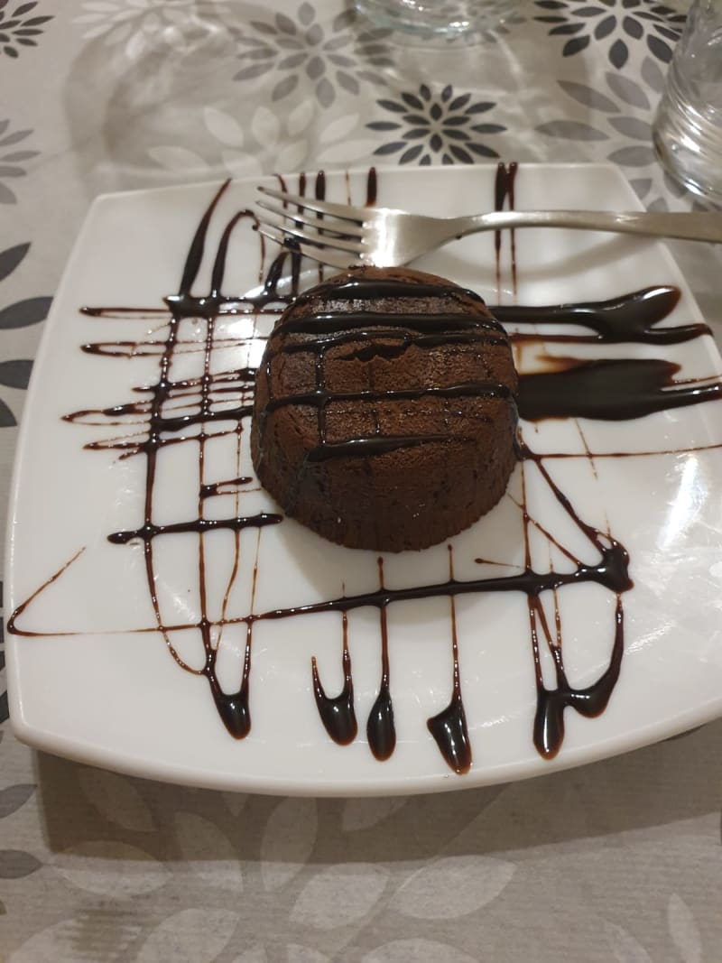 Tortino al cioccolato con cuore mobile  - Osteria Tre Corone, Valeggio Sul Mincio