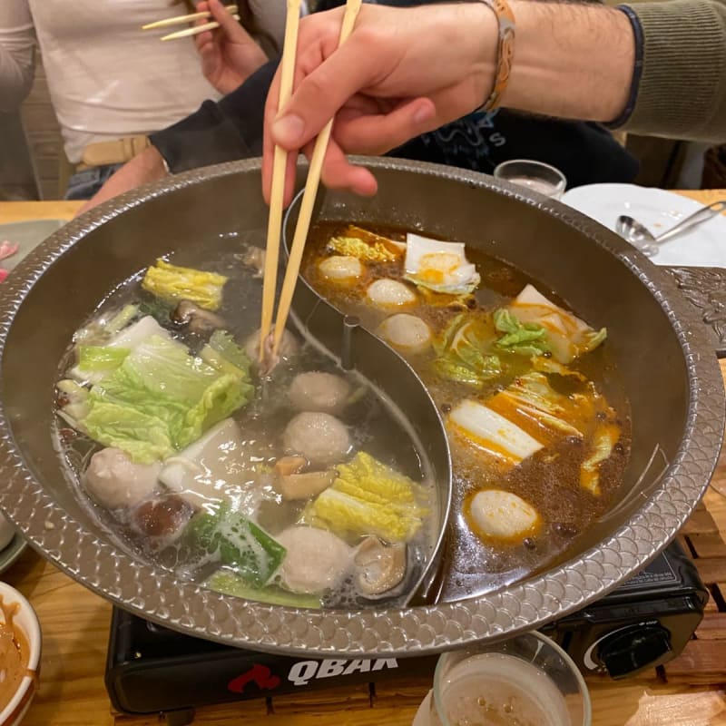 Súper rico y muy bien de precio!  - Yue Lai (Joya Oriental) （Hotpot), Madrid