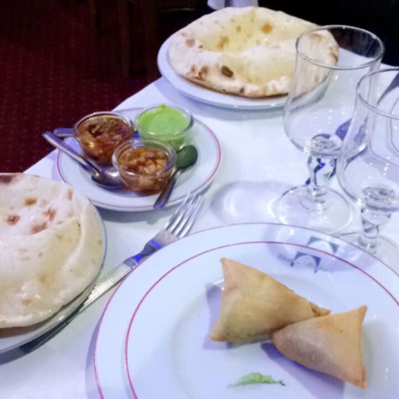 Nan Fromage et samoussa a la viande! - Etoile du Kashmir, Paris