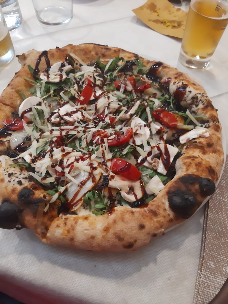 Pizzeria nel Girone dei Golosi