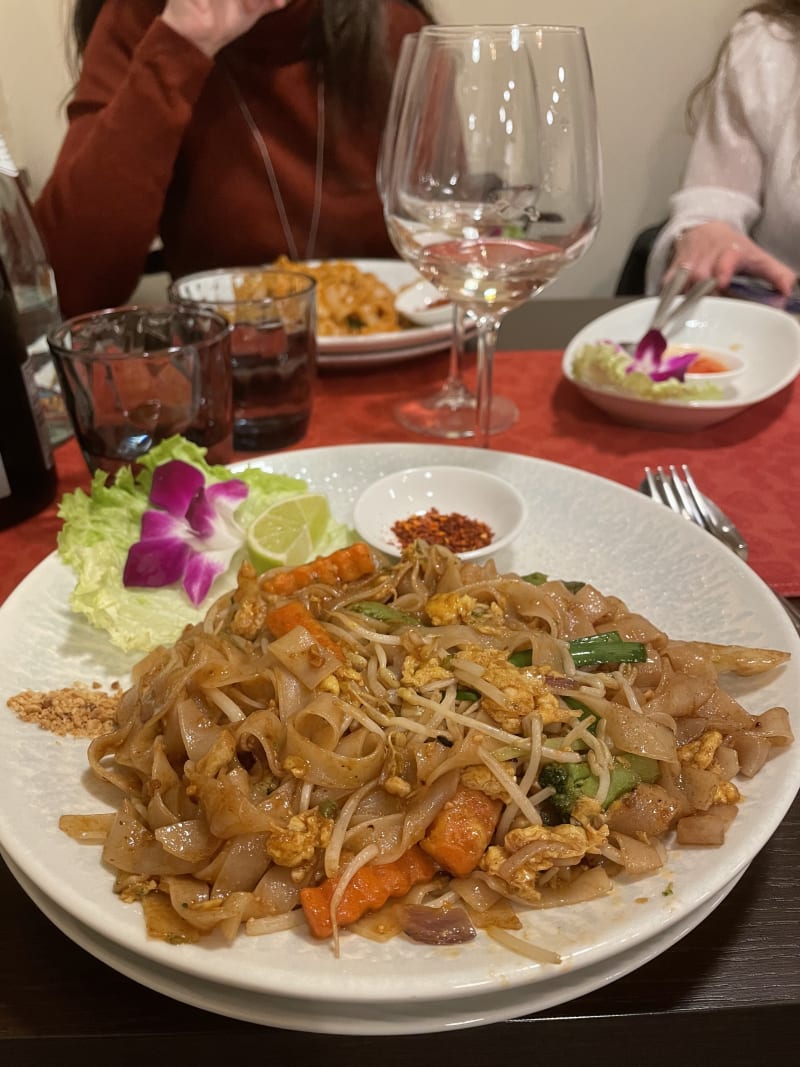 Oriental Thai, Milan