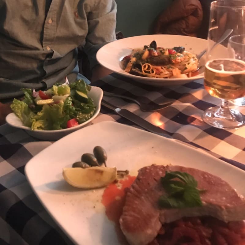 Pasta, tonfisk och side sallad - Il Siciliano, Stockholm