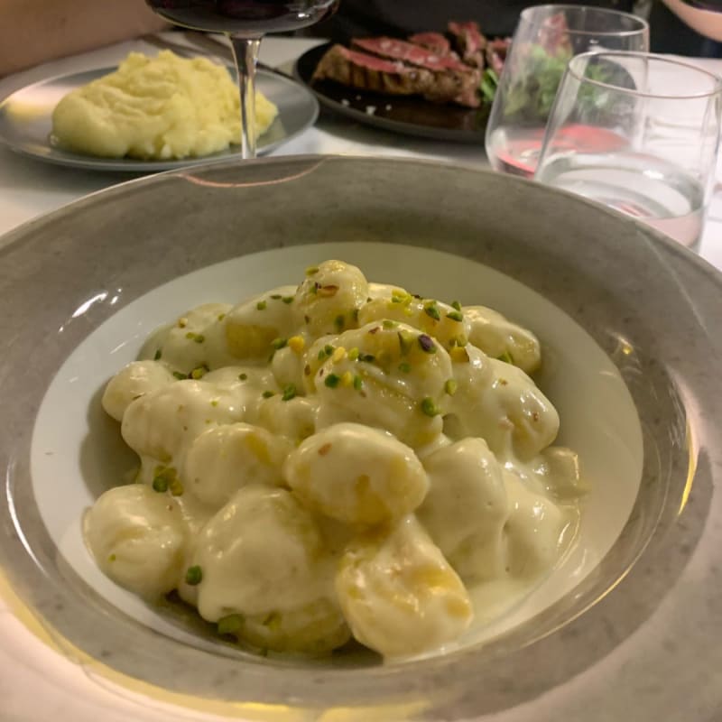 Gnocchi di gorgonzola e pistacchi  - Bistrò del Piccolo Mondo, Lucca