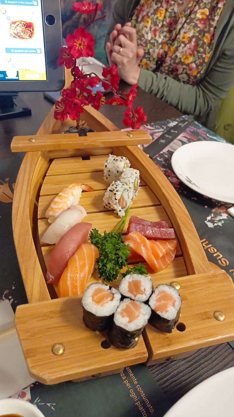 Lucky Sushi, Civitavecchia