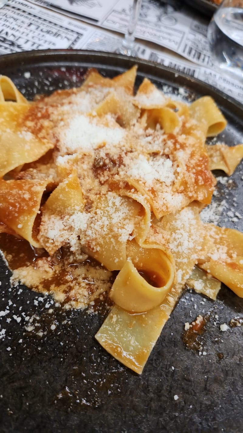 Pappardelle al Ragù di Pecora - La Pecora Nera, Marino