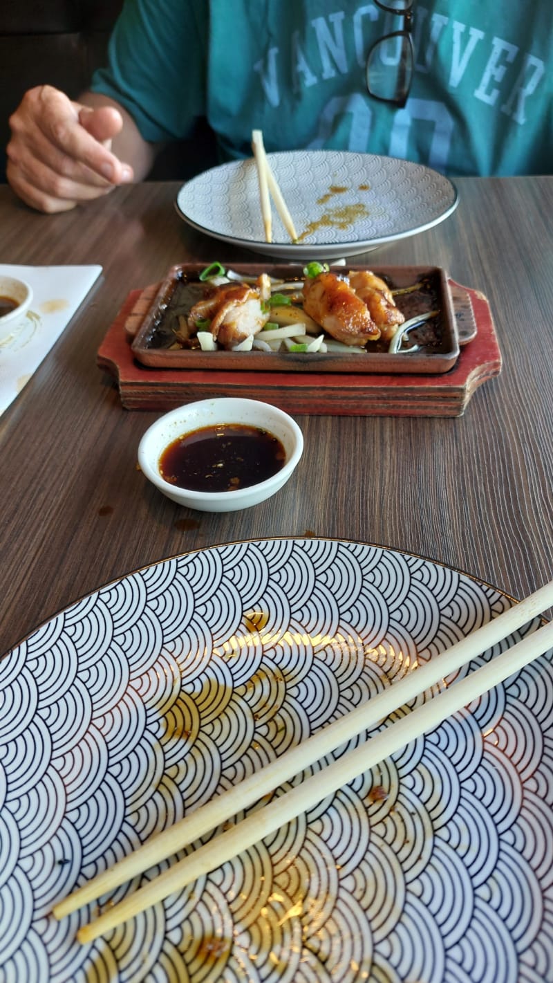 Mori Kitchen Sushi & Grill Restaurant, Almere