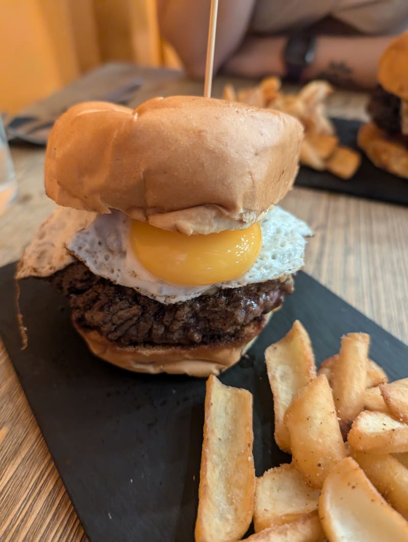 Mad Monkey Burger, Alicante