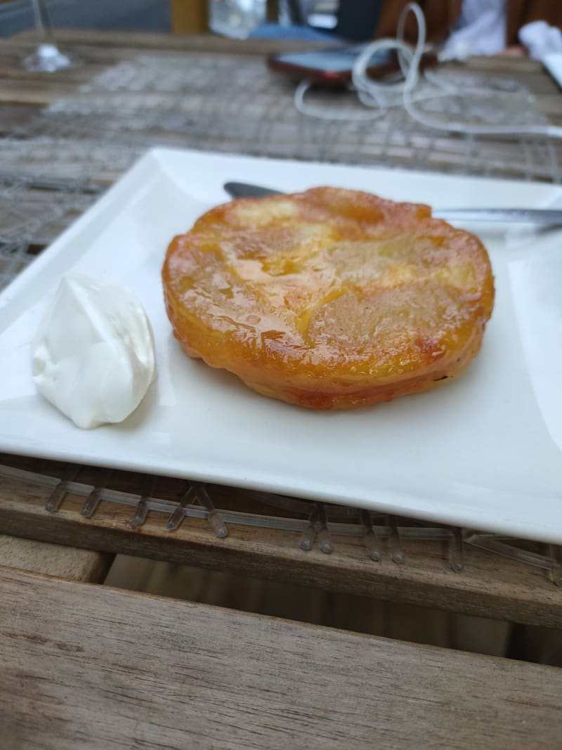 Tarte Tatin - Minatonio, Paris