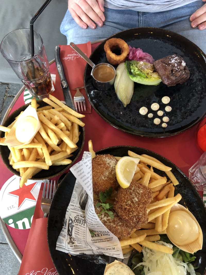 Fish & Chips and Beef Fillet - Café Vader Kleinjan, Rotterdam