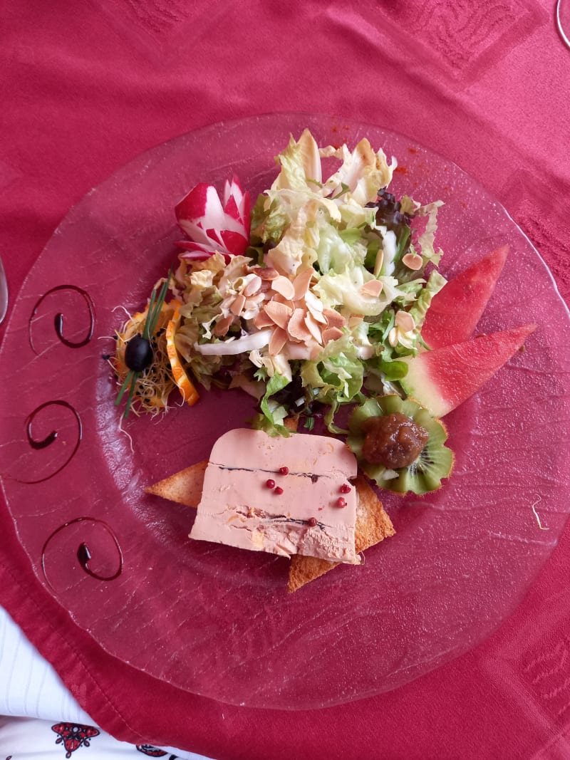 Terrine de foie gras de canard au chocolat - Hostellerie des Remparts