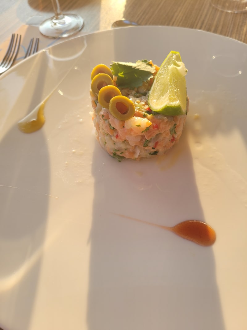 Tartare de saumon et coquilles St-Jacques - Restaurant le Pavois, Montreux