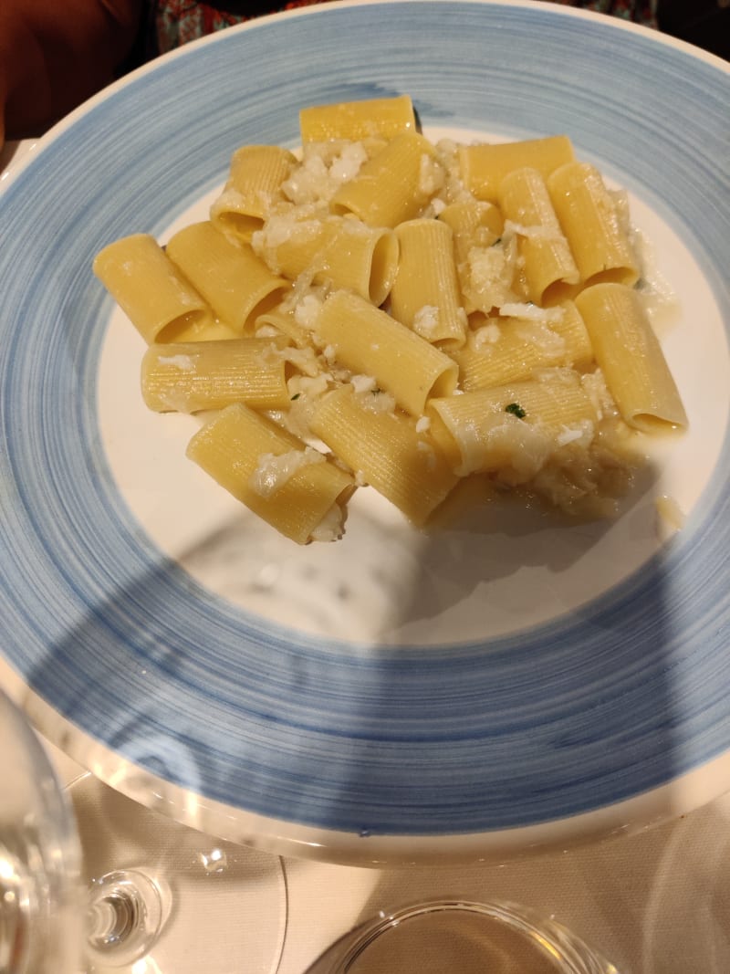 Rigatoni Con Genovese Di Baccalà - Brezza Marina