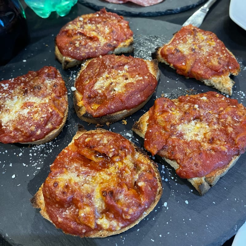 Bruschette alla Matriciana buonissime - Cucineria Duca Re