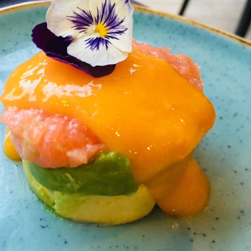 Salmone, avocado e mango - Shabu Varese, Varese