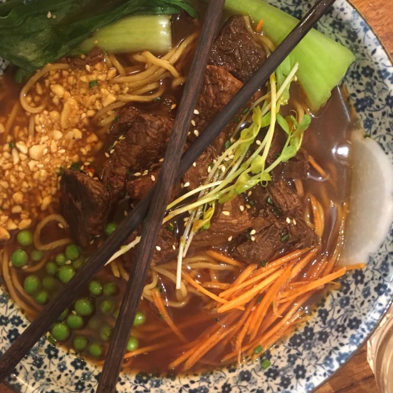 Soupe de bœuf avec nouille - Chez Toye Montmartre, Paris