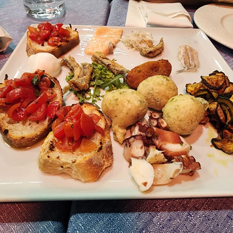 Antipasto del golfo mare/terra - Trattoria del Golfo, Naples