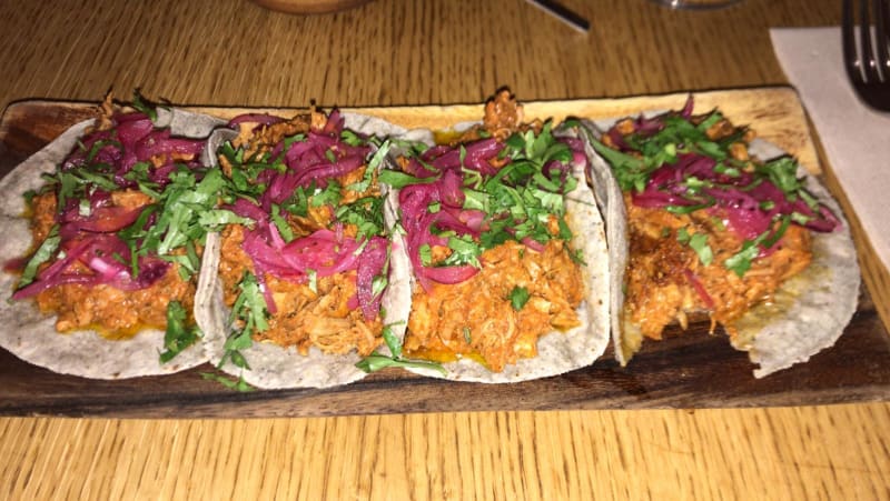 Cochinita Pibil  - Corazón de Agave, Sitges