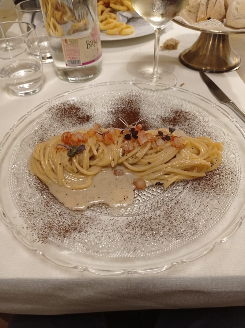 Spaghetti i cacio e pepe - La Vacherie