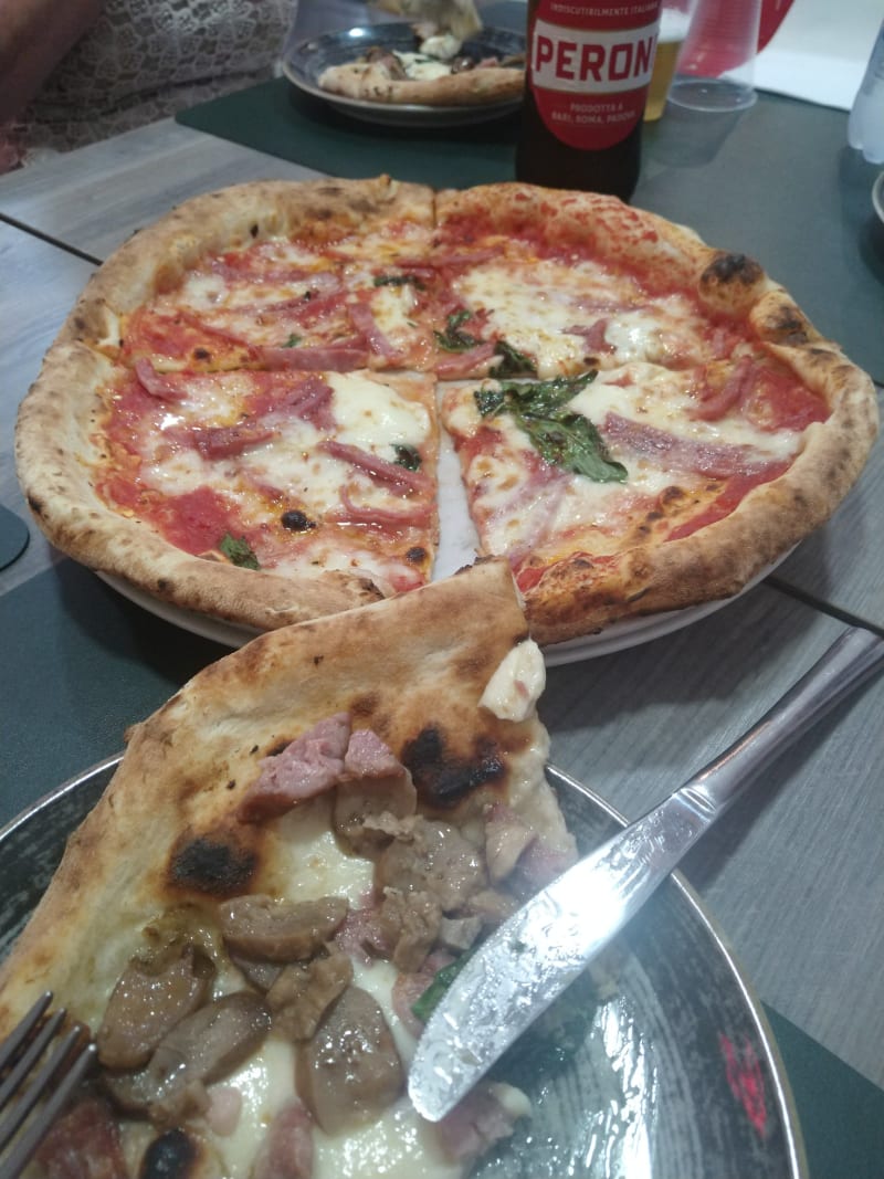 Antica Pizzeria Nennella, Naples