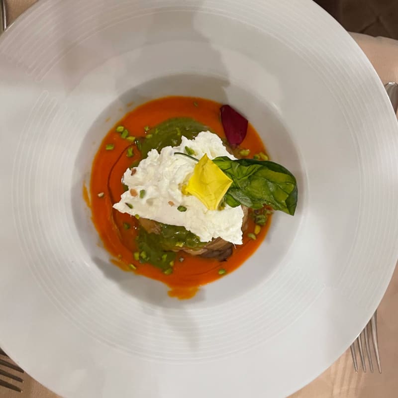 Mille fogli di melanzane con spuma di bufala e pesto  - Shelter, Taormina