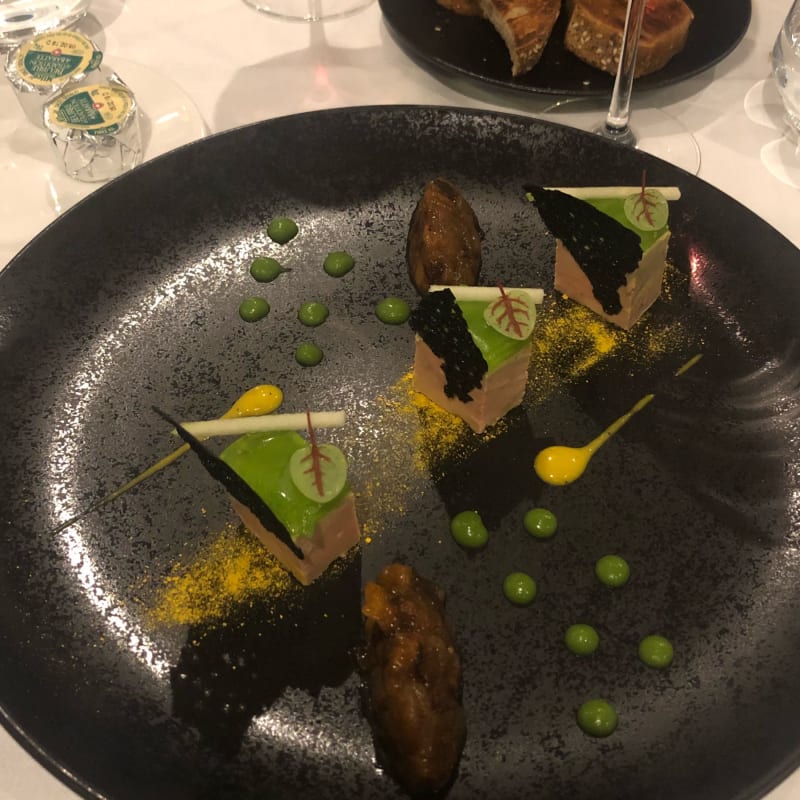 Terrine de foie gras de canard, gelée de pommes Granny Smith - Le Trilby - Hôtel N'vY, Geneva