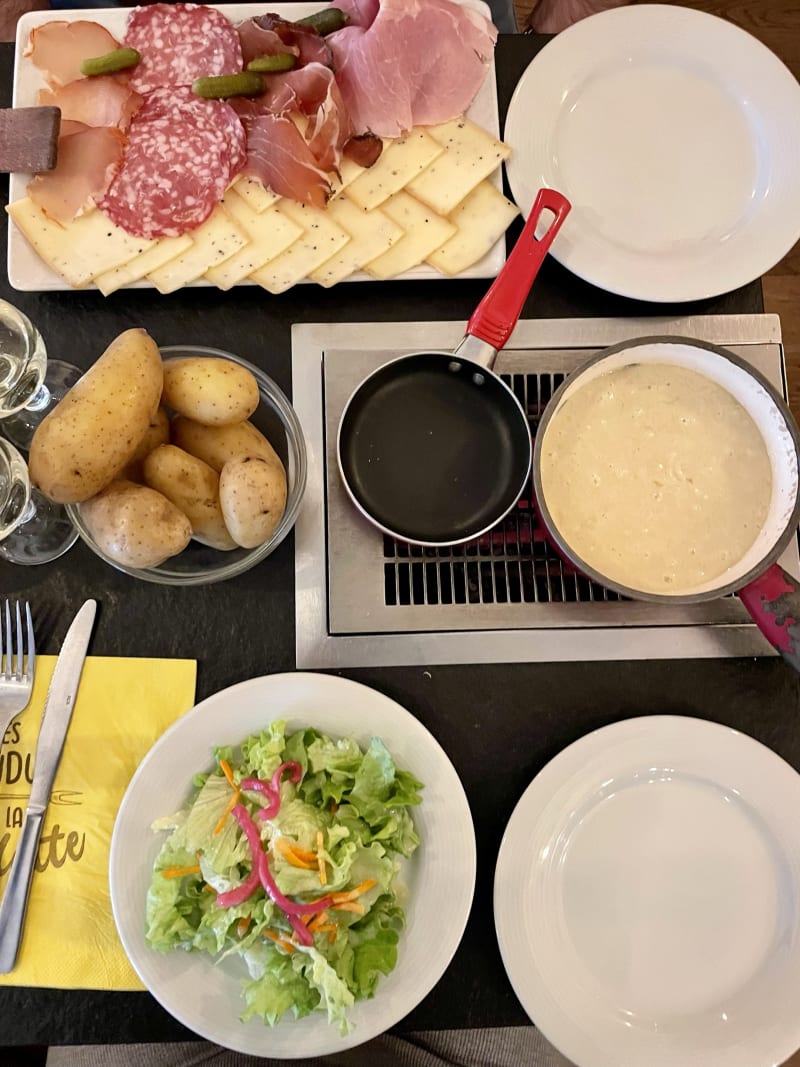 Les Fondus de la Raclette Montparnasse, Paris