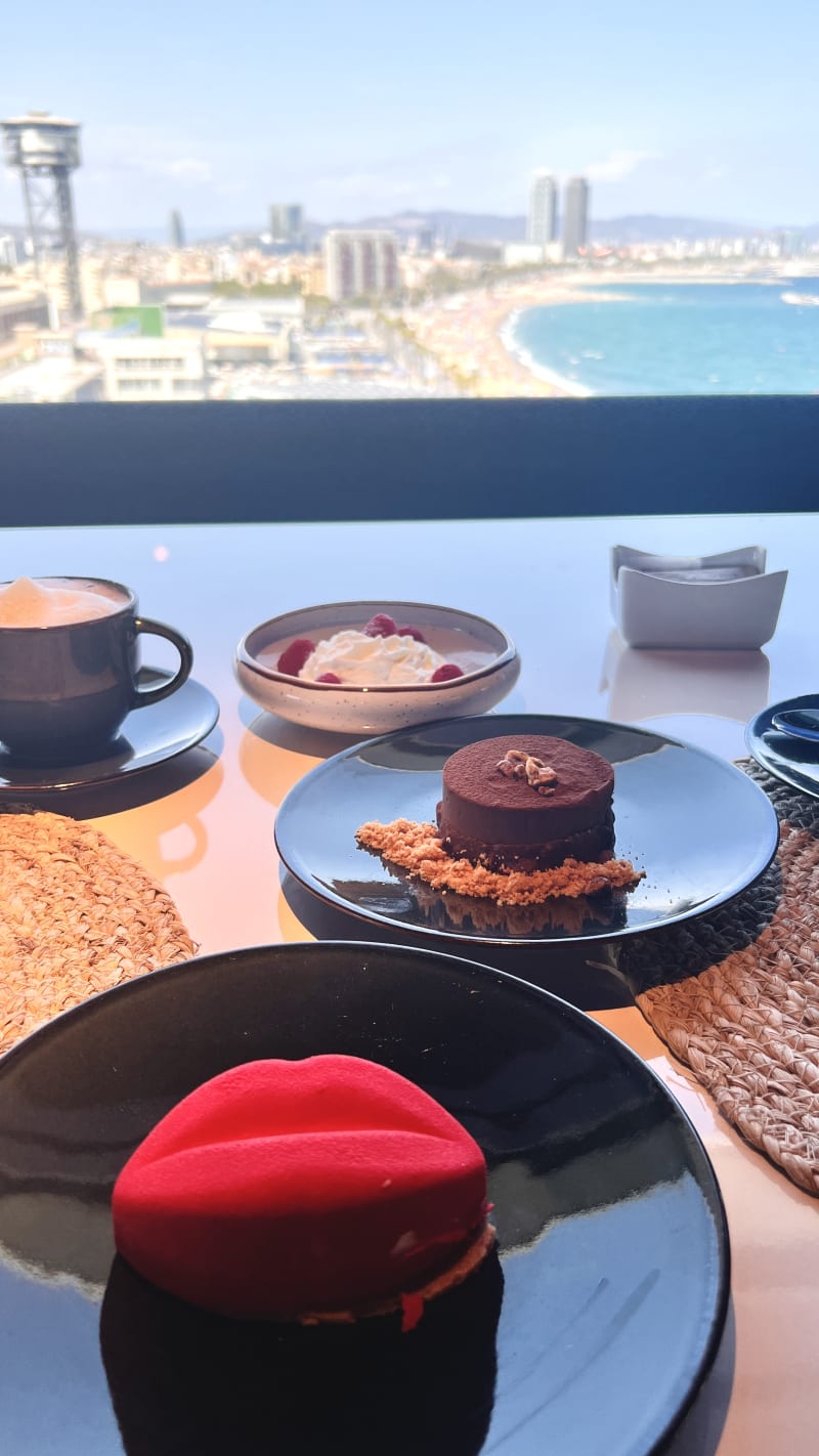 Azul Rooftop à Barcelone Menu, avis, prix et réservation