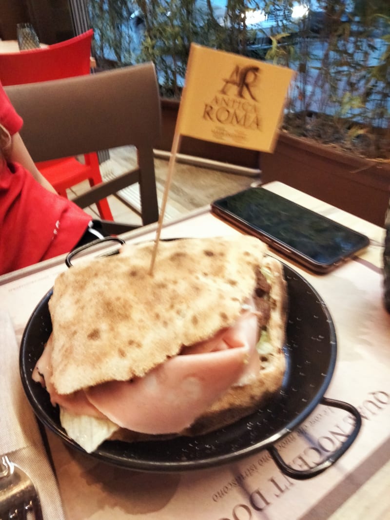 Antica Roma pub pizzeria a Castellana Grotte Menu, prezzi, immagini